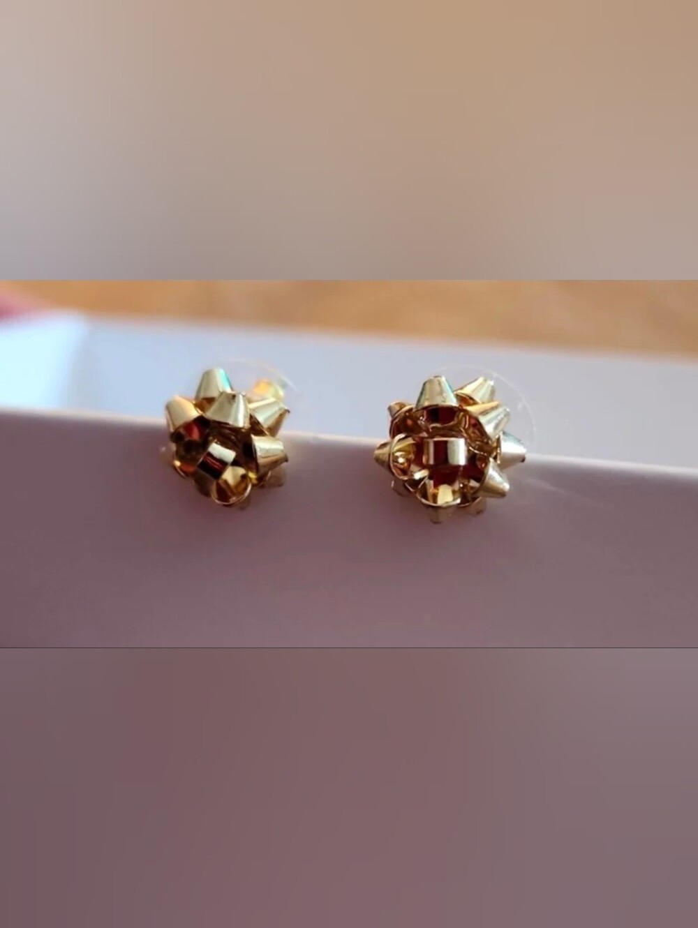 Gold Tone Holiday Present Bows Studded Earrings Pierced Earring Studs